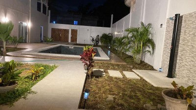 superbe villa duplex 5 chambres sur 1 lot avec titre foncier